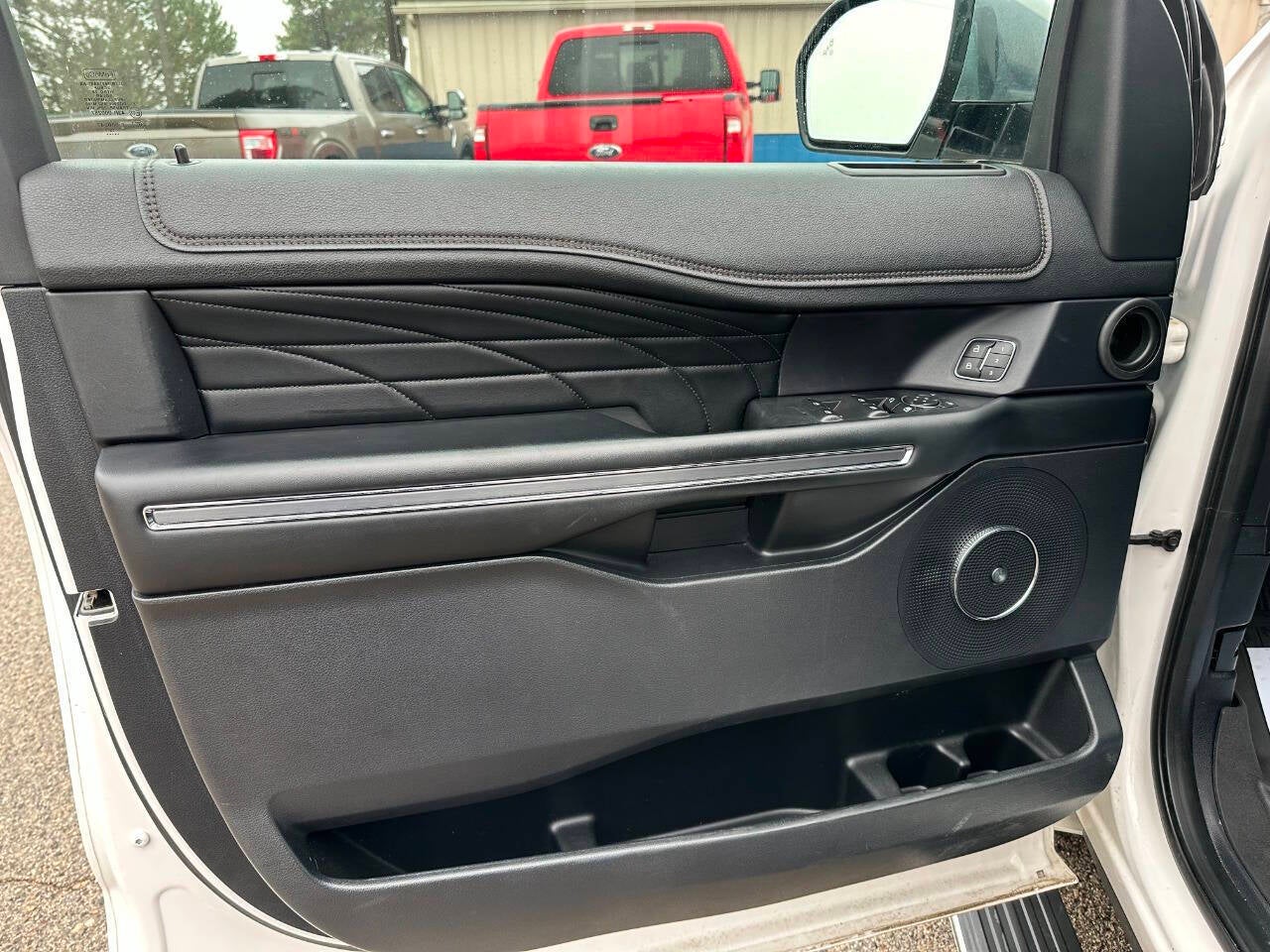 2019 Ford Expedition Platinum 4x4 4dr SUV