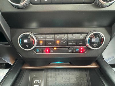 2019 Ford Expedition Platinum 4x4 4dr SUV