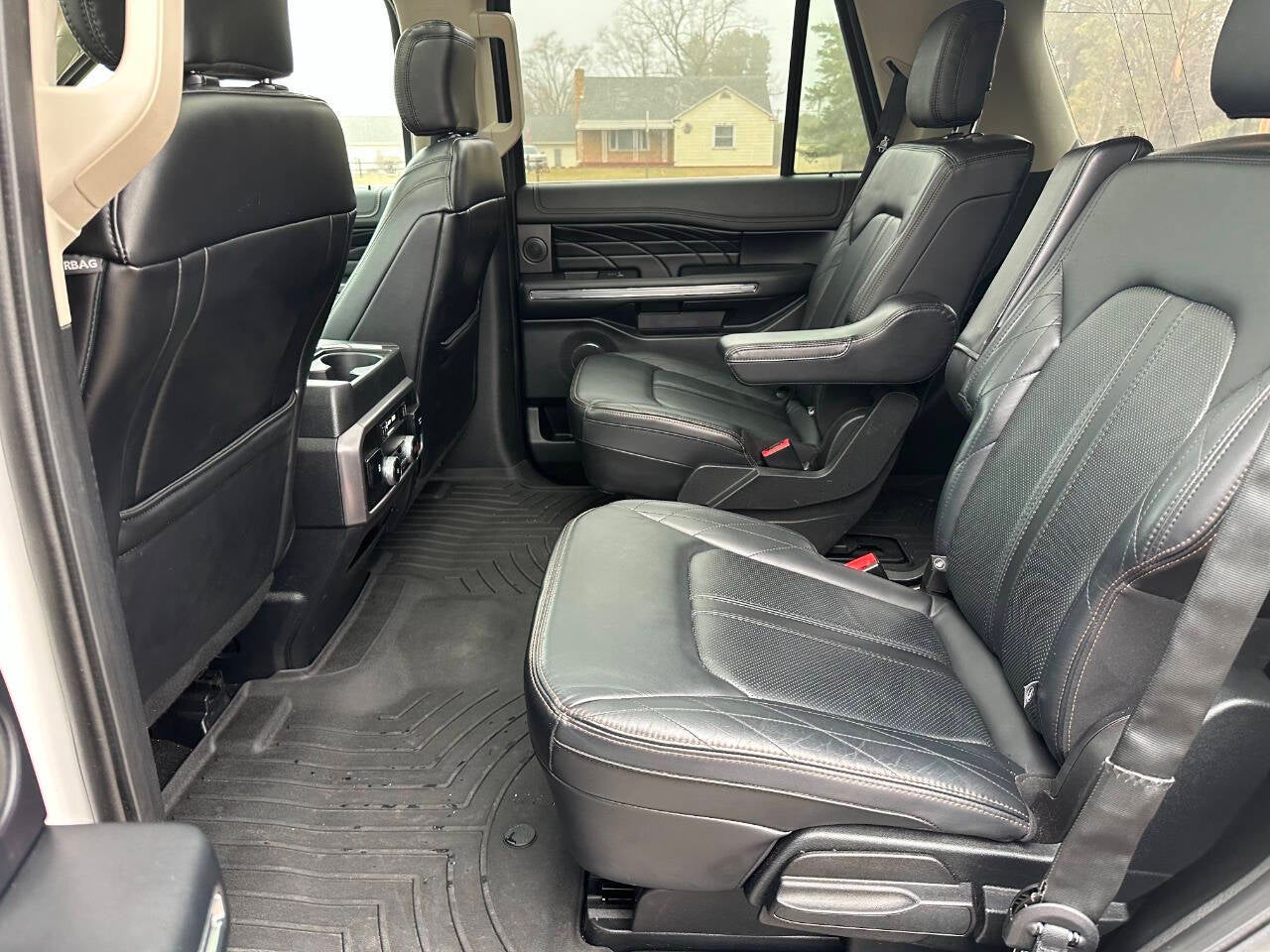2019 Ford Expedition Platinum 4x4 4dr SUV