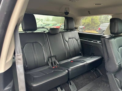 2019 Ford Expedition Platinum 4x4 4dr SUV