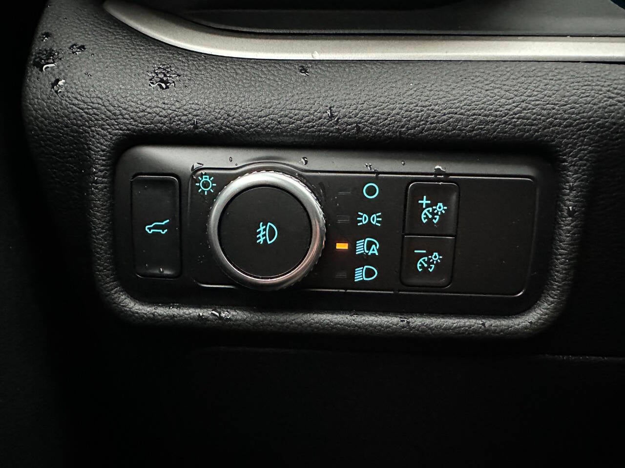 2021 Ford Explorer XLT AWD 4dr SUV