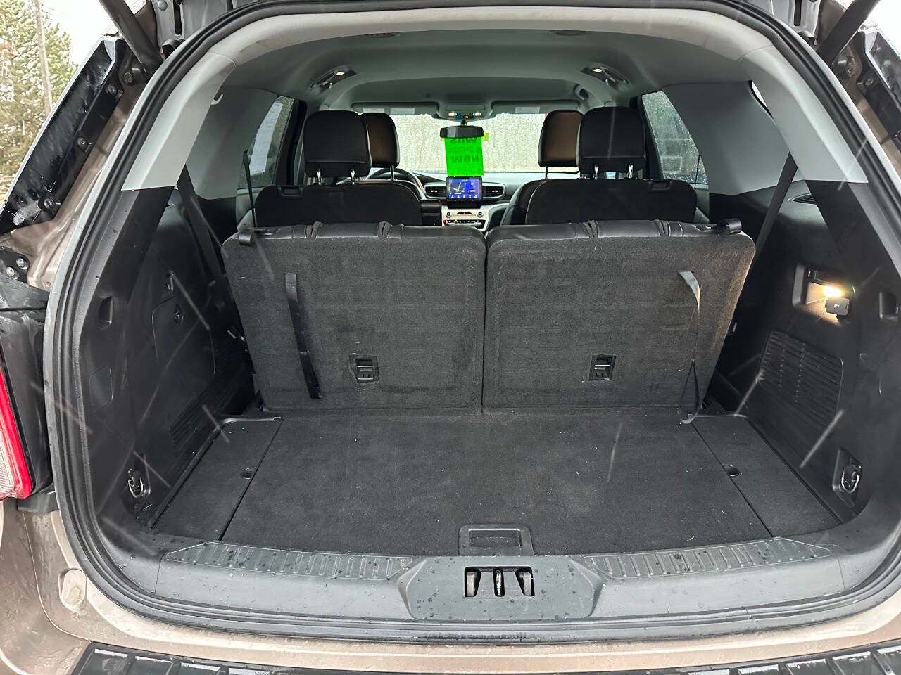 2021 Ford Explorer XLT AWD 4dr SUV