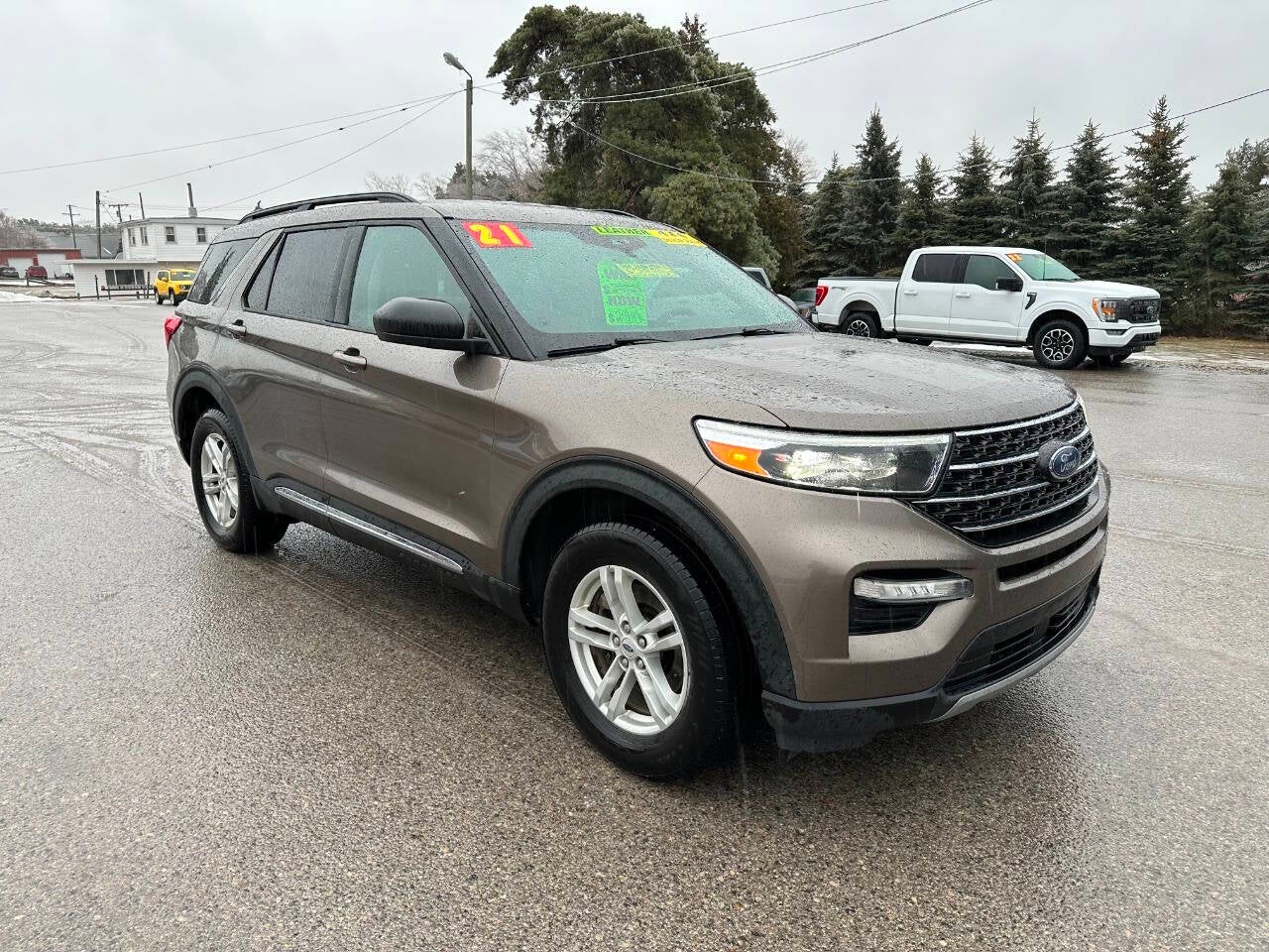2021 Ford Explorer XLT AWD 4dr SUV