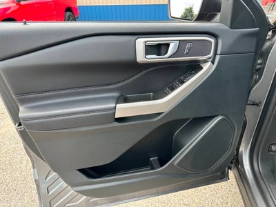 2024 Ford Explorer XLT AWD 4dr SUV