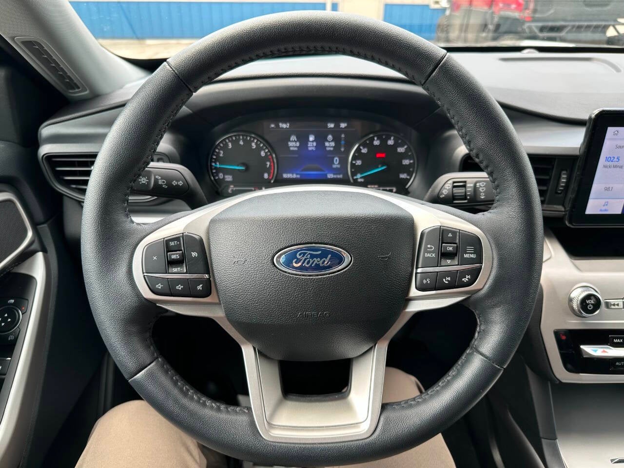 2024 Ford Explorer XLT AWD 4dr SUV