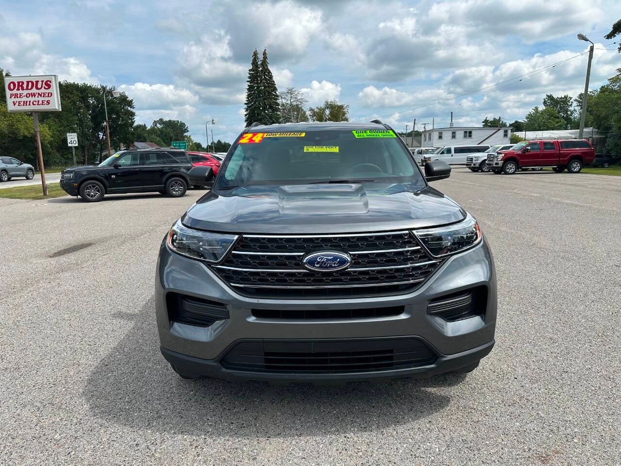 2024 Ford Explorer XLT AWD 4dr SUV