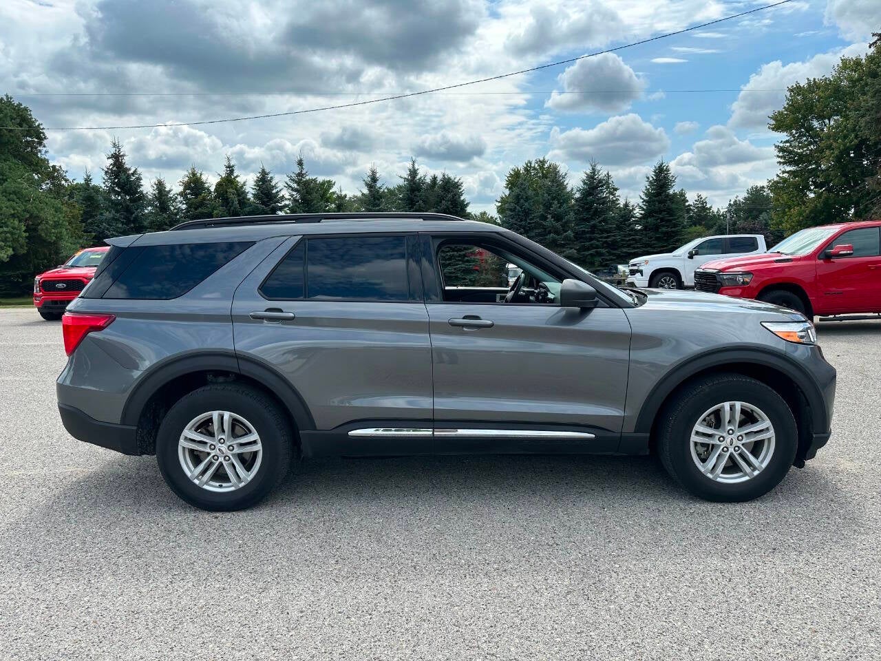 2024 Ford Explorer XLT AWD 4dr SUV
