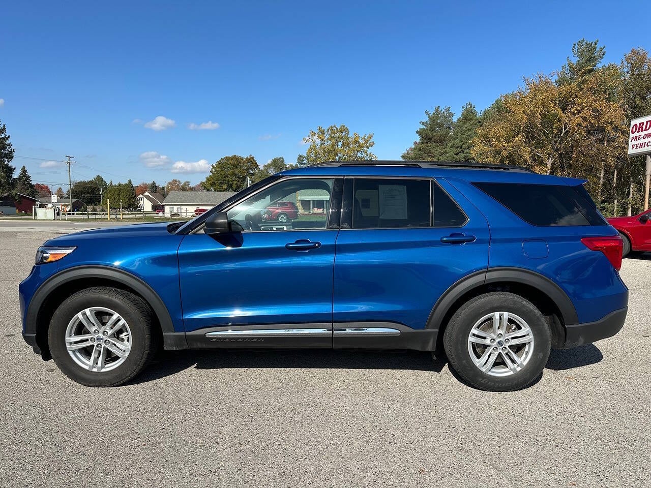 2020 Ford Explorer XLT AWD 4dr SUV