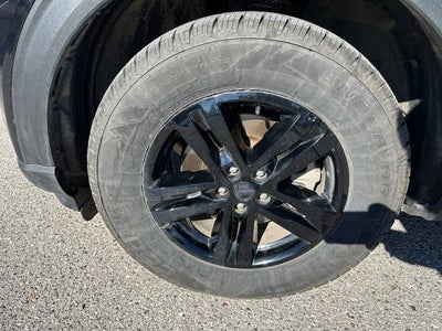 2022 Ford Explorer XLT AWD 4dr SUV