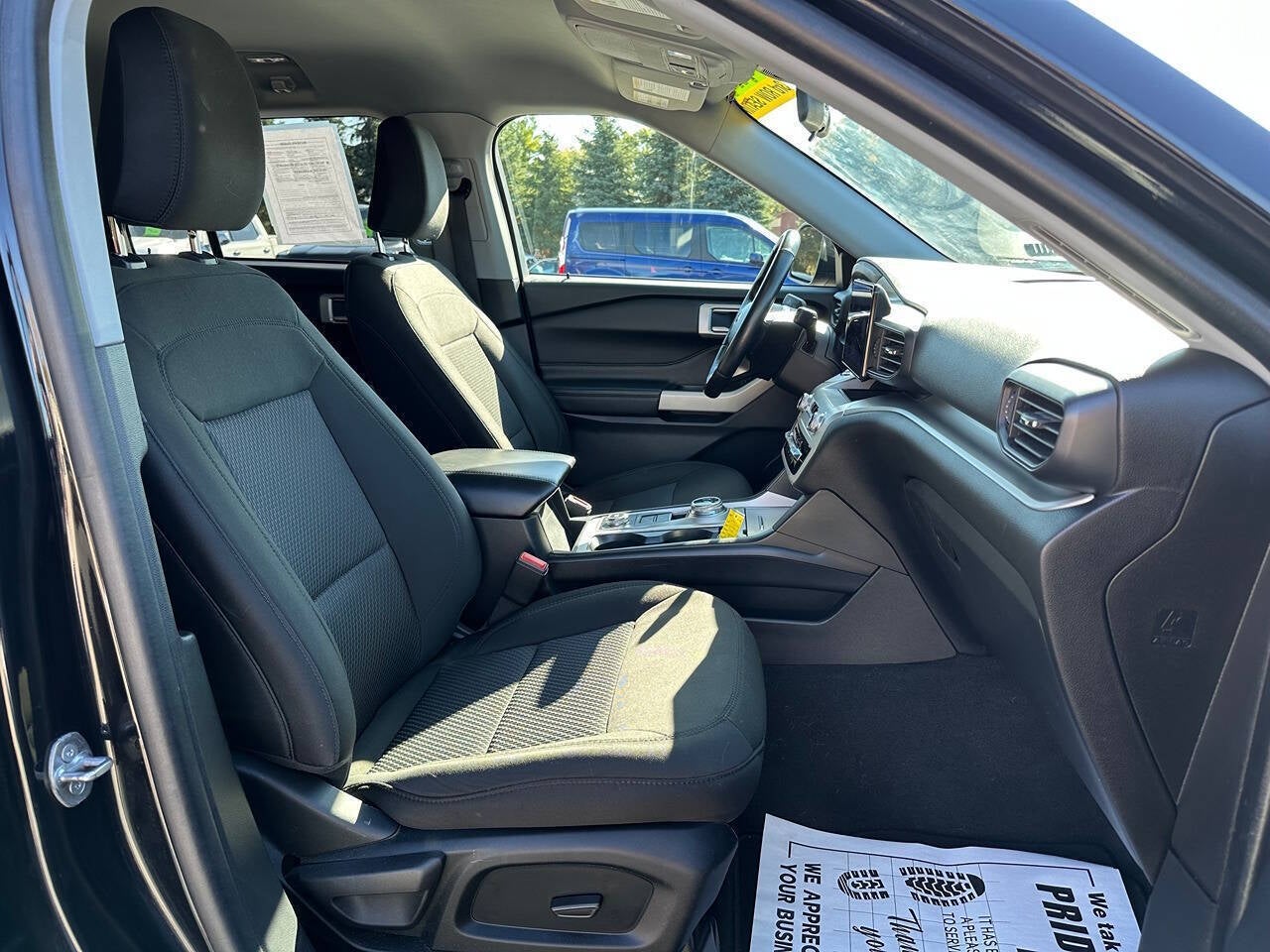 2022 Ford Explorer XLT AWD 4dr SUV