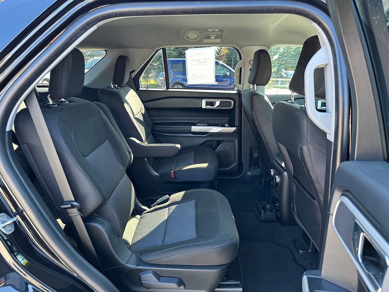 2022 Ford Explorer XLT AWD 4dr SUV