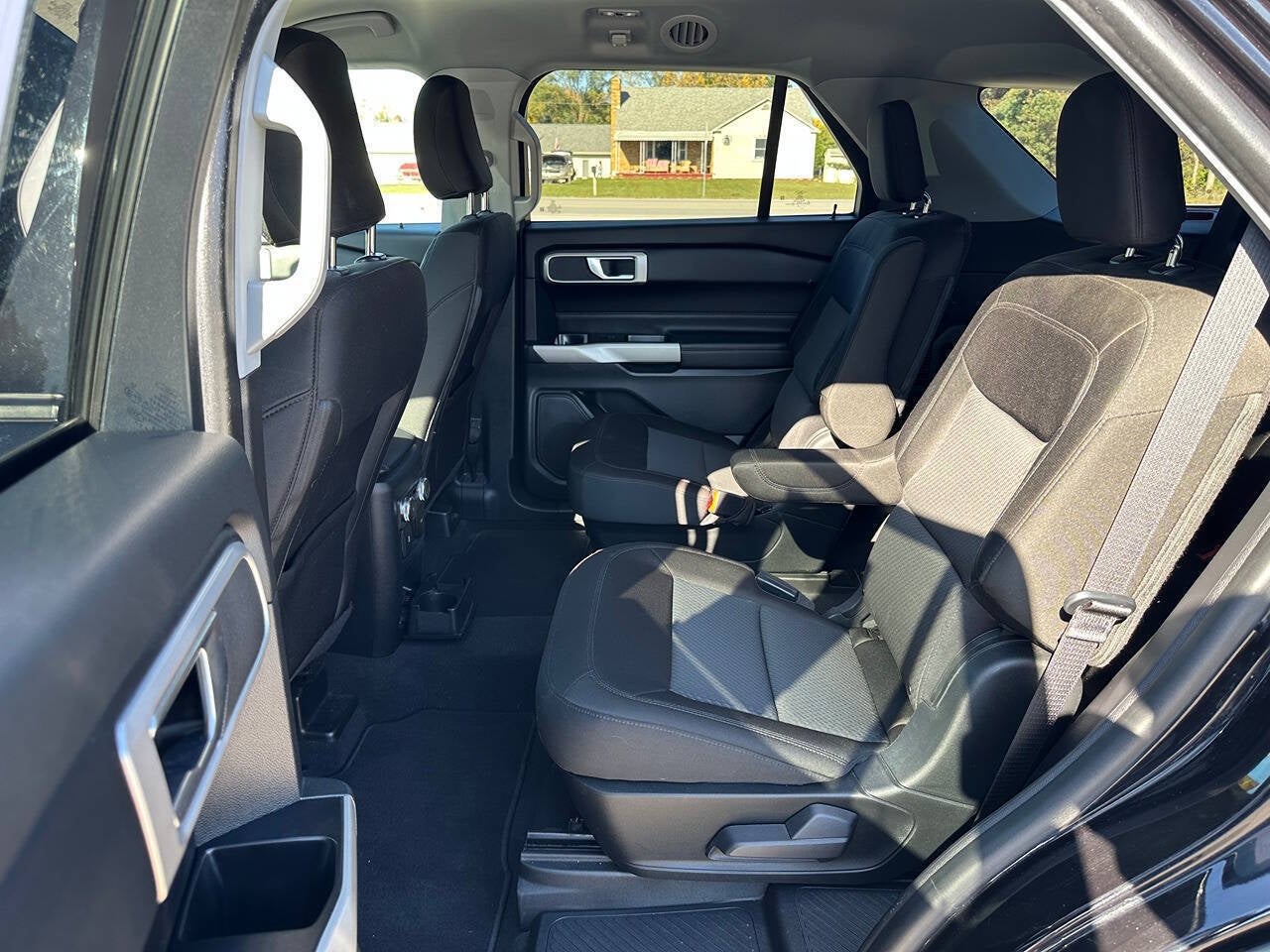 2022 Ford Explorer XLT AWD 4dr SUV