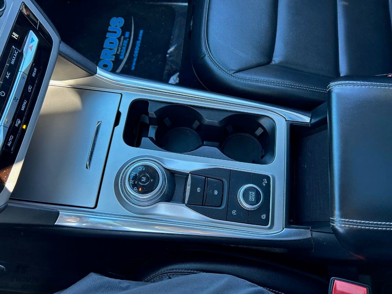 2020 Ford Explorer XLT AWD 4dr SUV