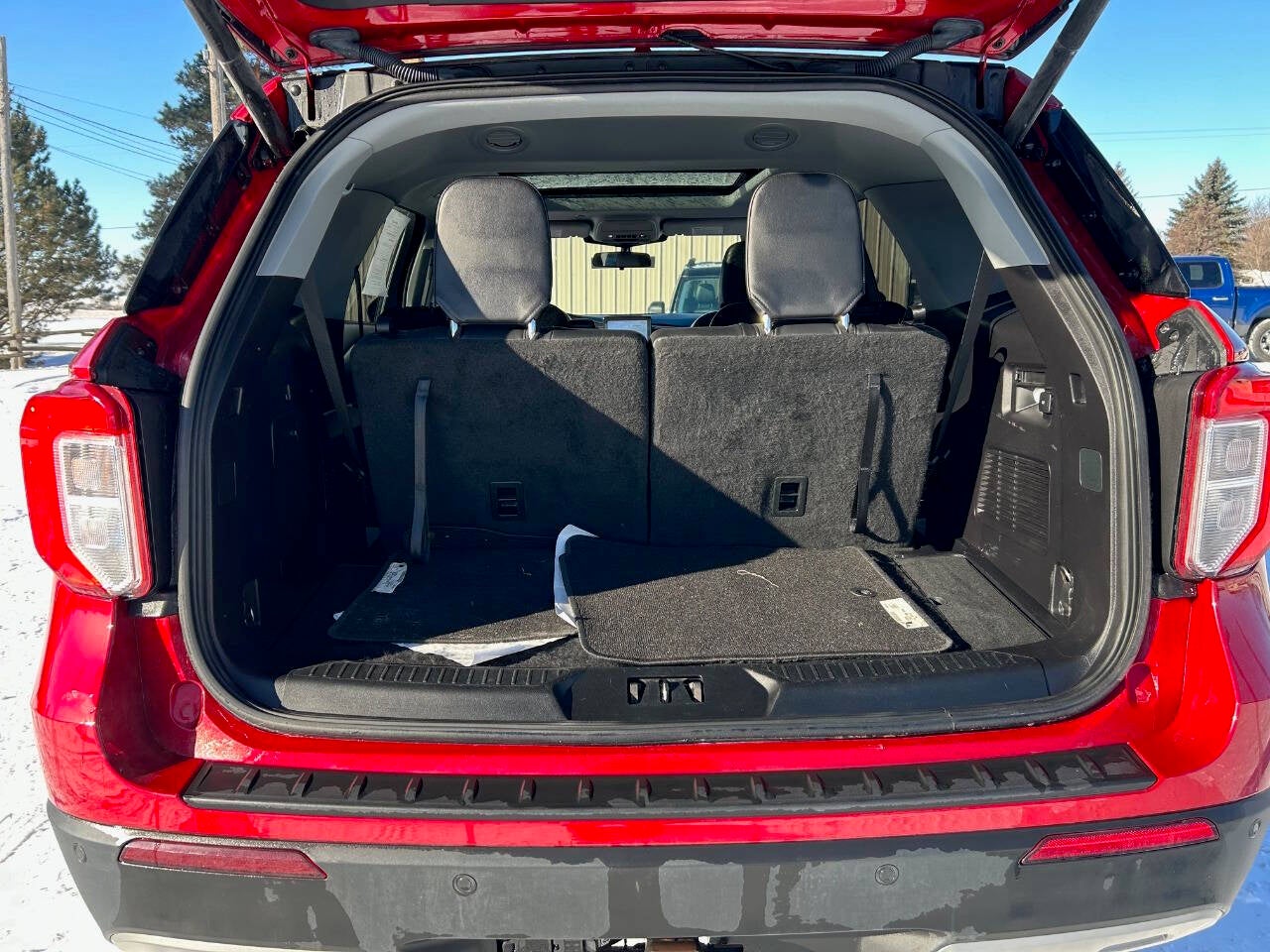 2020 Ford Explorer XLT AWD 4dr SUV