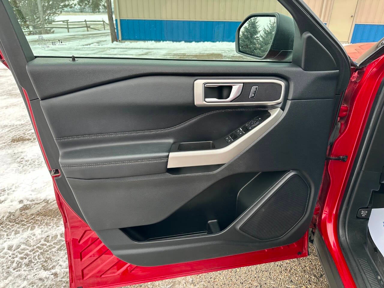 2021 Ford Explorer XLT AWD 4dr SUV