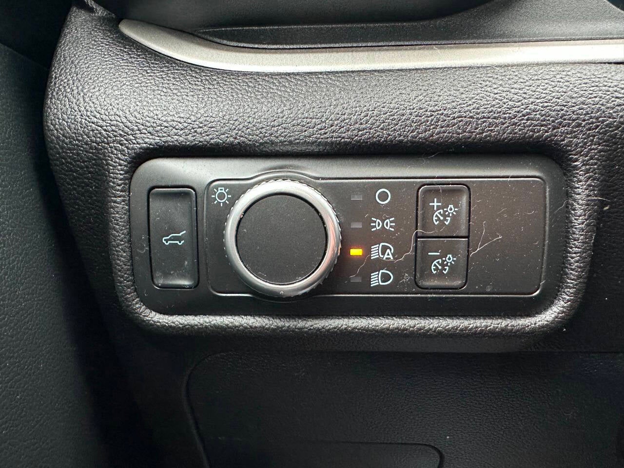 2021 Ford Explorer XLT AWD 4dr SUV