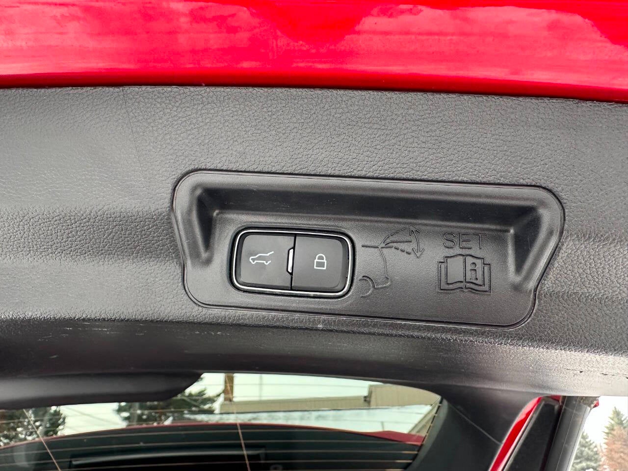 2021 Ford Explorer XLT AWD 4dr SUV