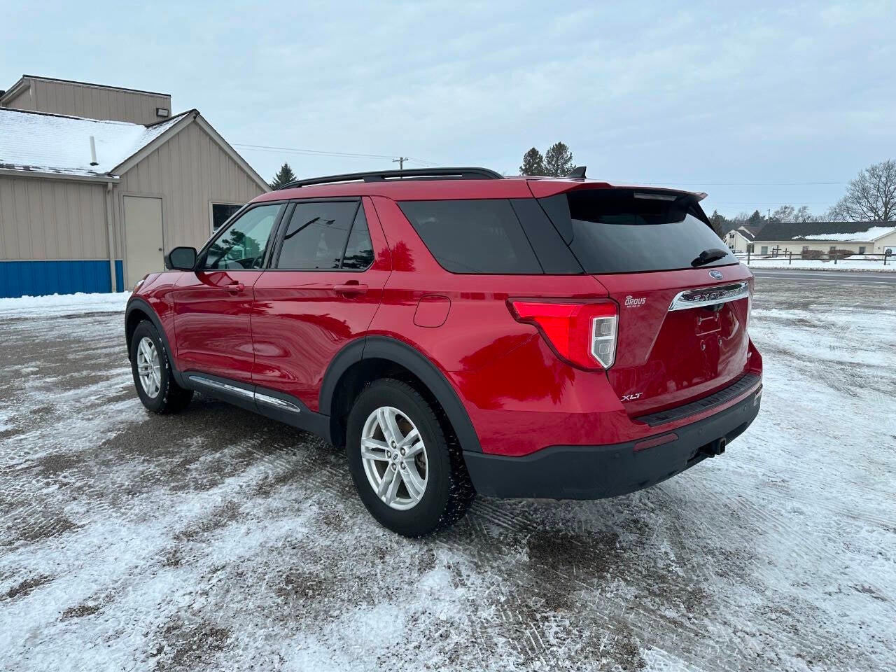 2021 Ford Explorer XLT AWD 4dr SUV