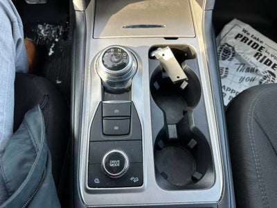 2022 Ford Explorer XLT AWD 4dr SUV