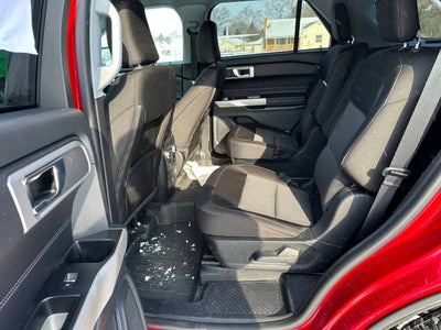 2022 Ford Explorer XLT AWD 4dr SUV
