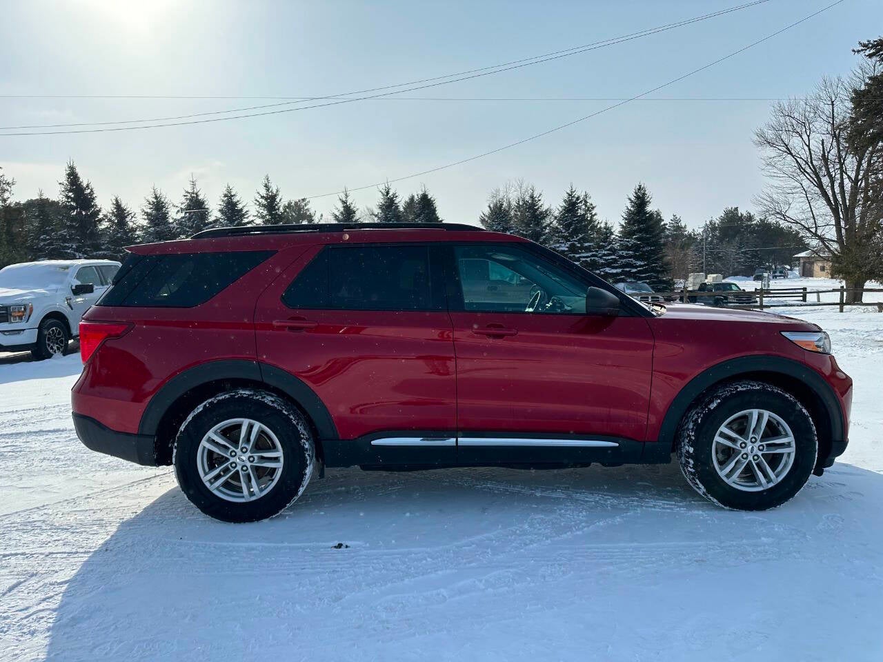 2022 Ford Explorer XLT AWD 4dr SUV