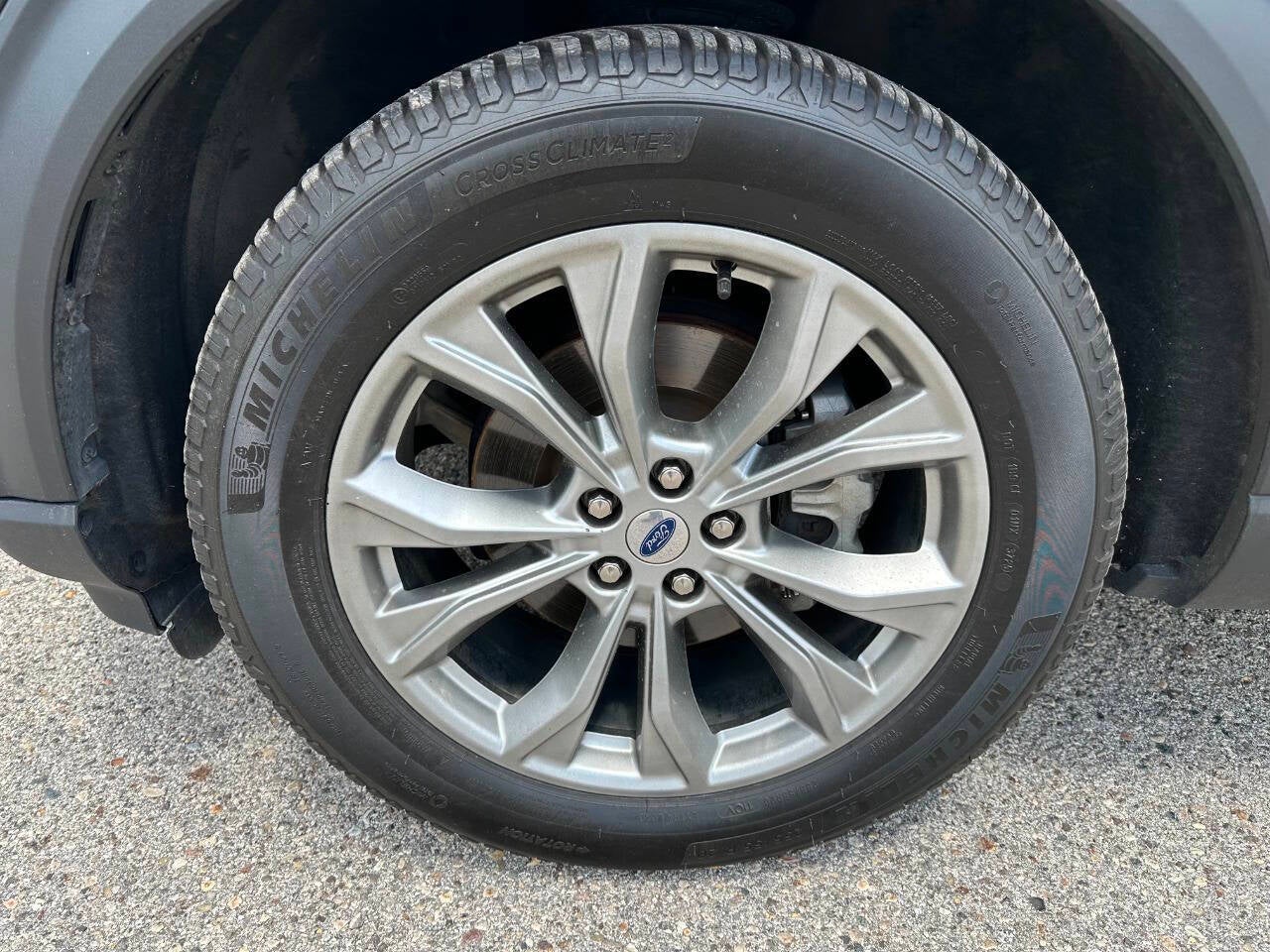 2023 Ford Explorer Limited AWD 4dr SUV