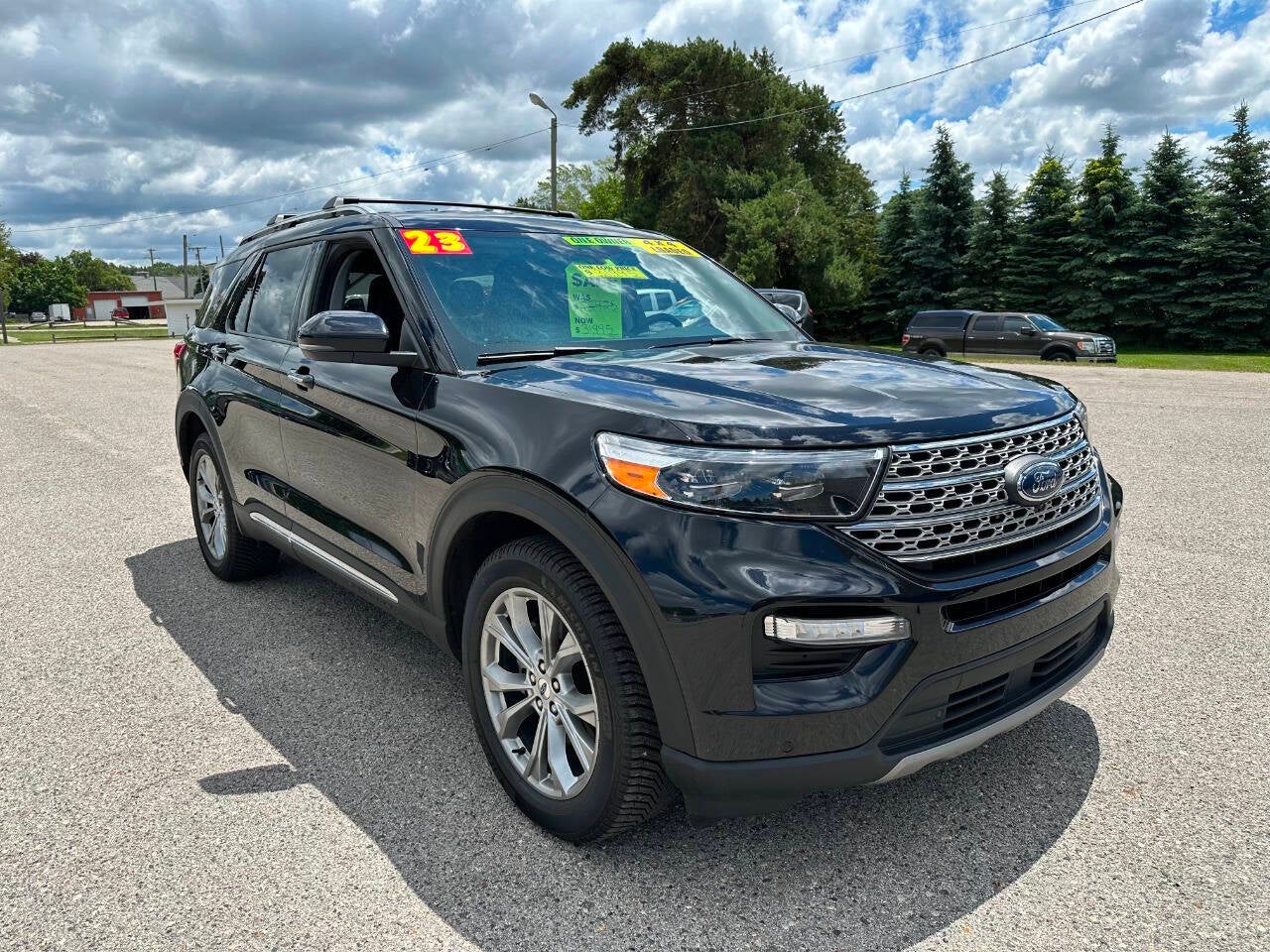 2023 Ford Explorer Limited AWD 4dr SUV