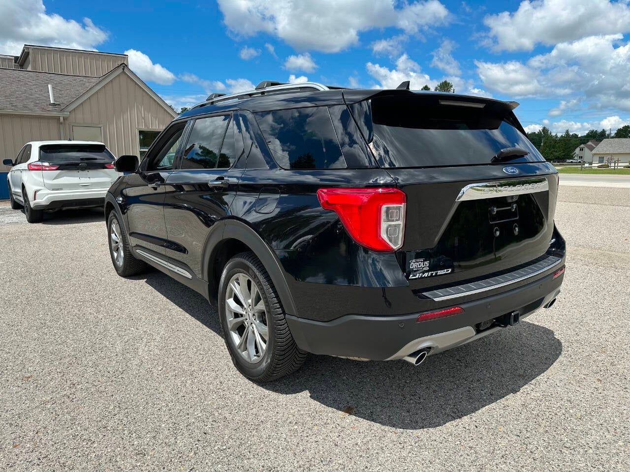 2023 Ford Explorer Limited AWD 4dr SUV