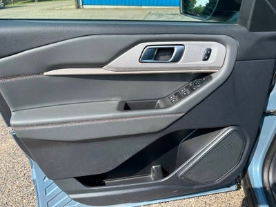 2025 Ford Explorer Active AWD 4dr SUV