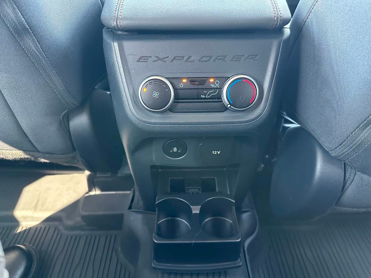 2025 Ford Explorer Active AWD 4dr SUV
