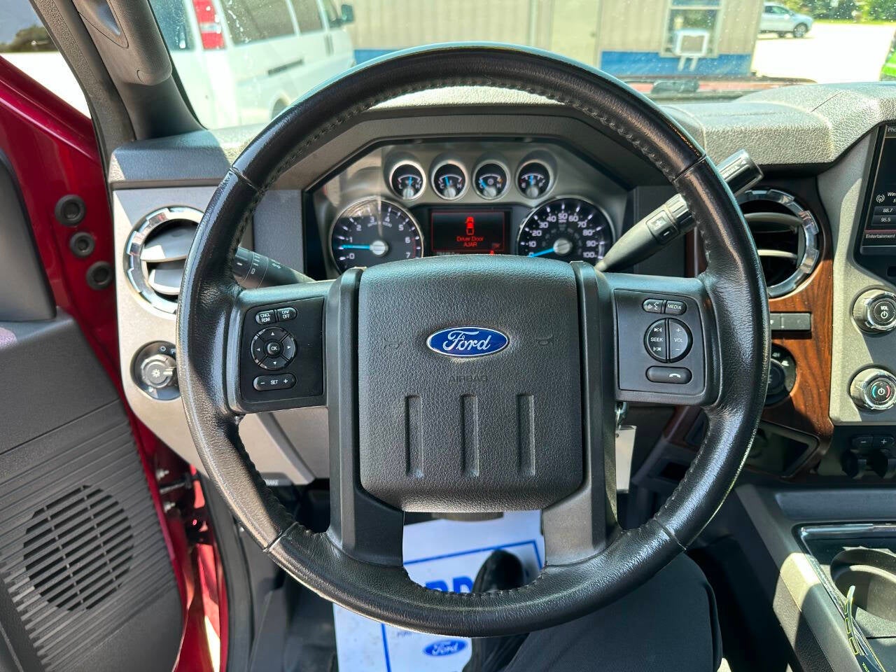 2015 Ford F-250 Super Duty Lariat 4x4 4dr Crew Cab 6.8 ft. SB Pickup
