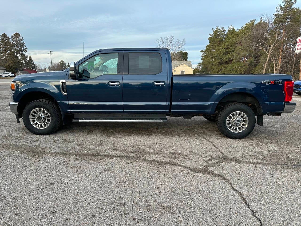 2020 Ford F-250 Super Duty XLT 4x4 4dr Crew Cab 8 ft. LB Pickup