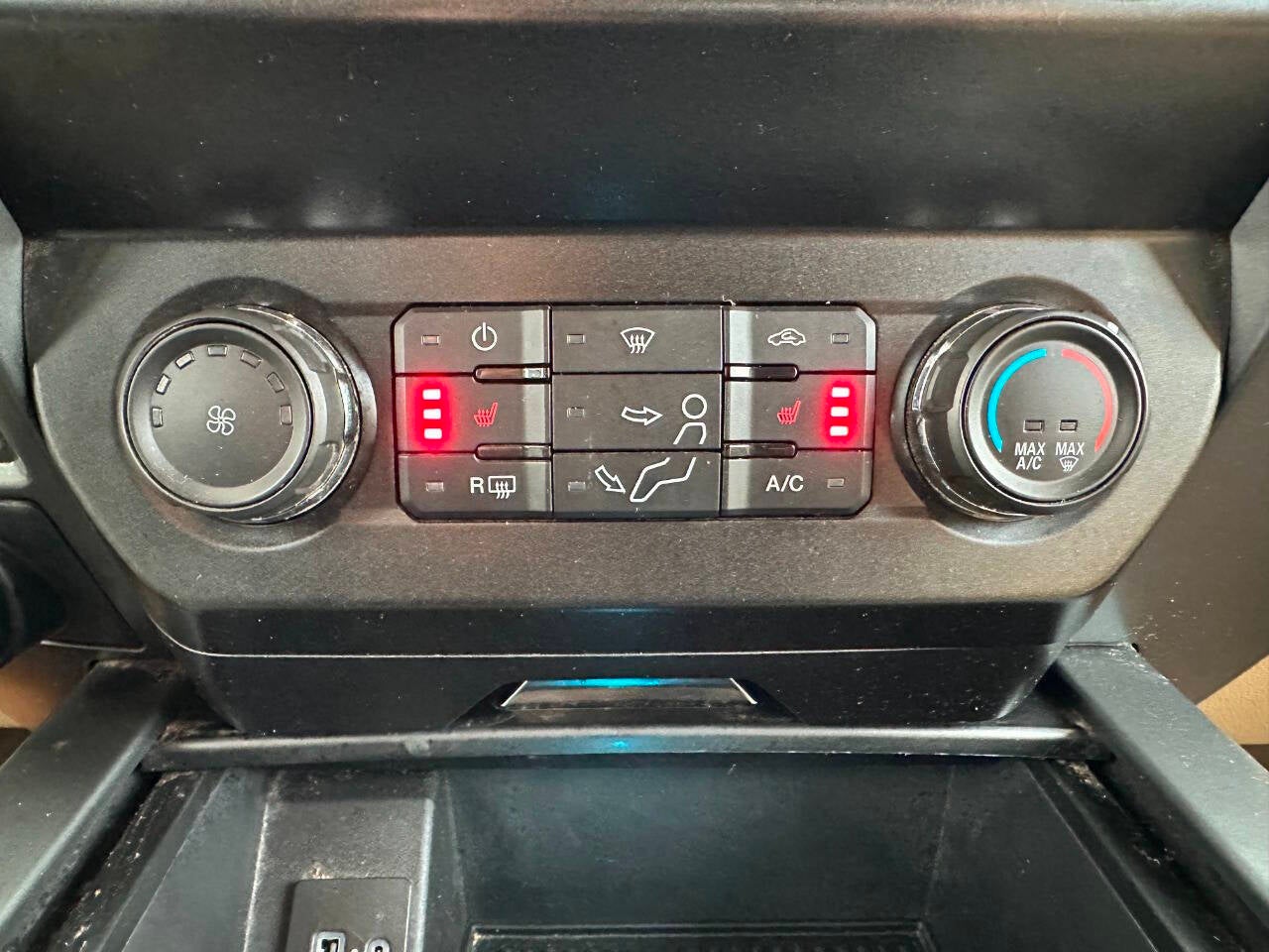 2020 Ford F-250 Super Duty XLT 4x4 4dr Crew Cab 8 ft. LB Pickup