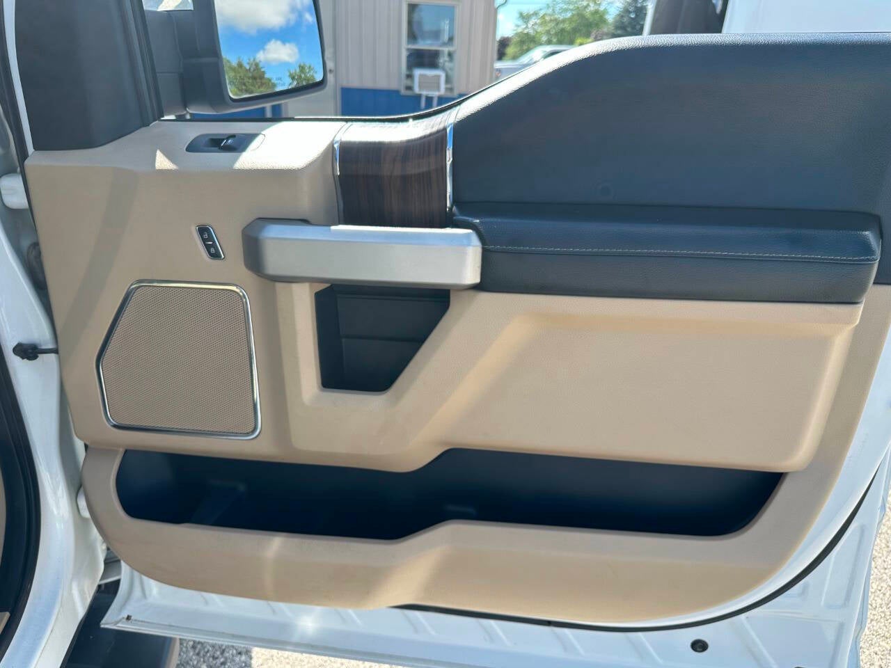 2015 Ford F-150 Lariat 4x4 4dr SuperCrew 5.5 ft. SB