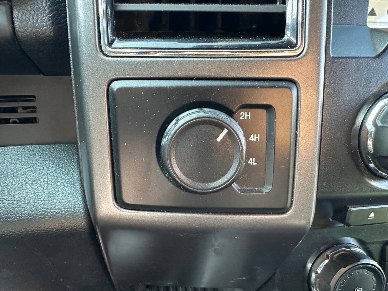 2018 Ford F-150 XLT 4x4 4dr SuperCrew 5.5 ft. SB