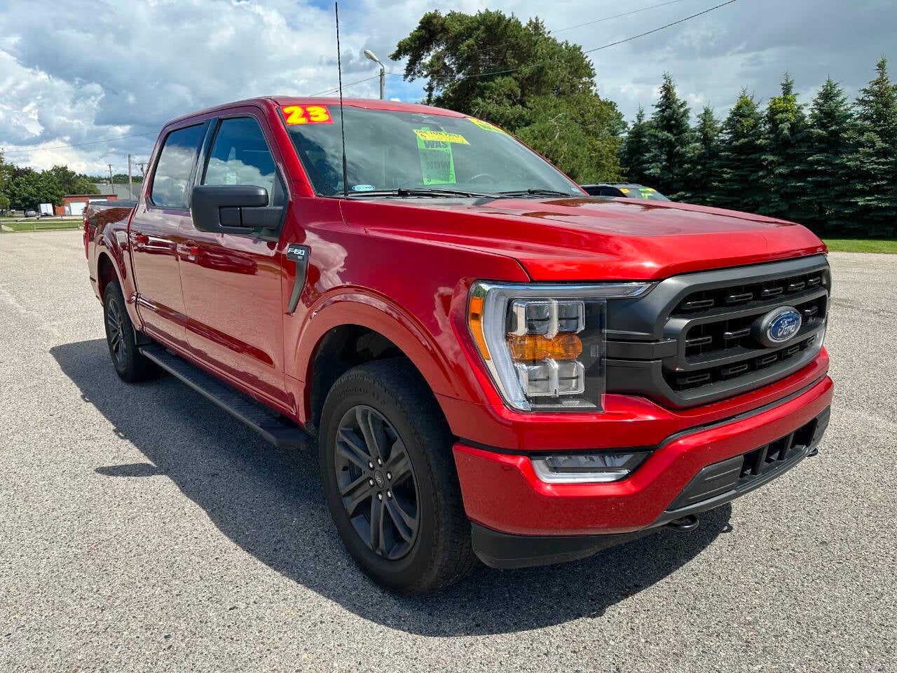 2023 Ford F-150 XLT 4x4 4dr SuperCrew 5.5 ft. SB