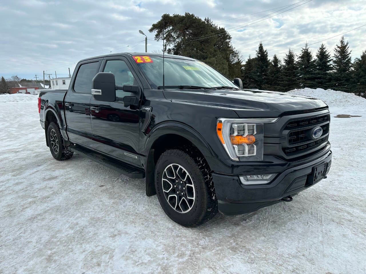 2023 Ford F-150 XLT 4x4 4dr SuperCrew 5.5 ft. SB