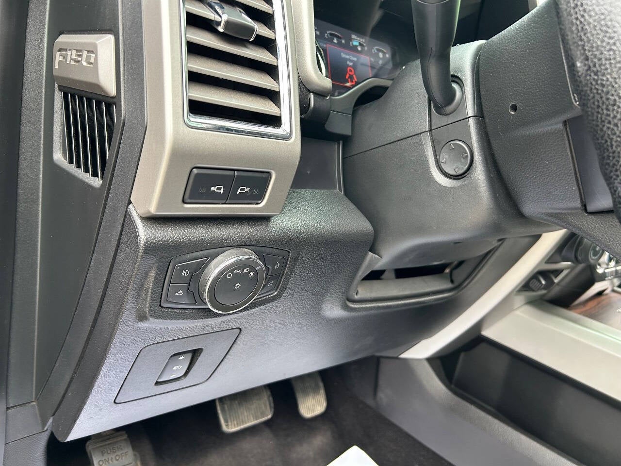 2016 Ford F-150 Lariat 4x4 4dr SuperCrew 6.5 ft. SB