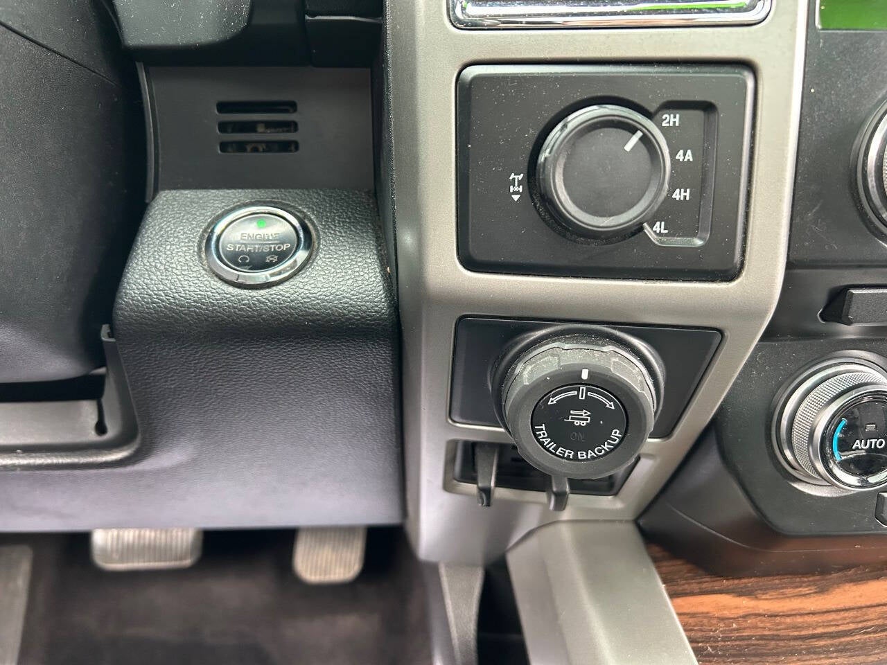 2016 Ford F-150 Lariat 4x4 4dr SuperCrew 6.5 ft. SB