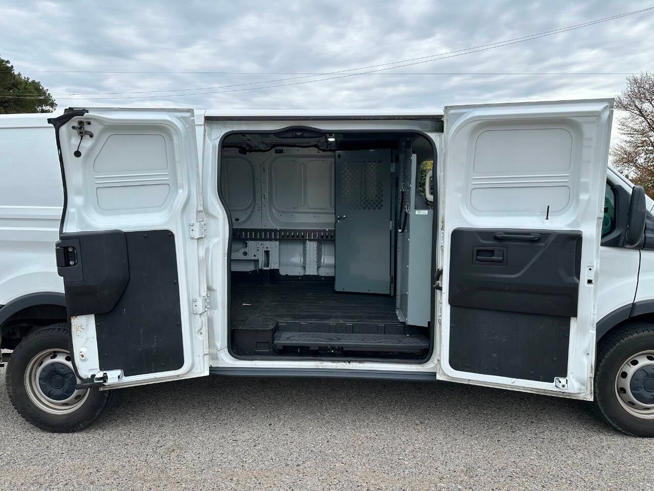 2018 Ford Transit 250 3dr LWB Low Roof Cargo Van w/60/40 Passenger Side Doors