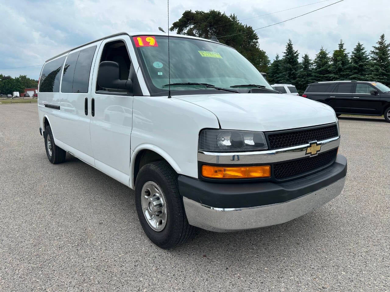 2019 Chevrolet Express LT 3500 3dr Extended Passenger Van
