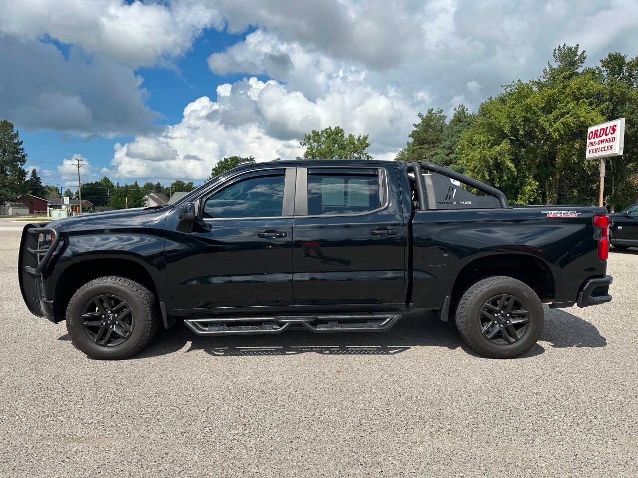 2019 Chevrolet Silverado 1500 LT Trail Boss 4x4 4dr Crew Cab 5.8 ft. SB