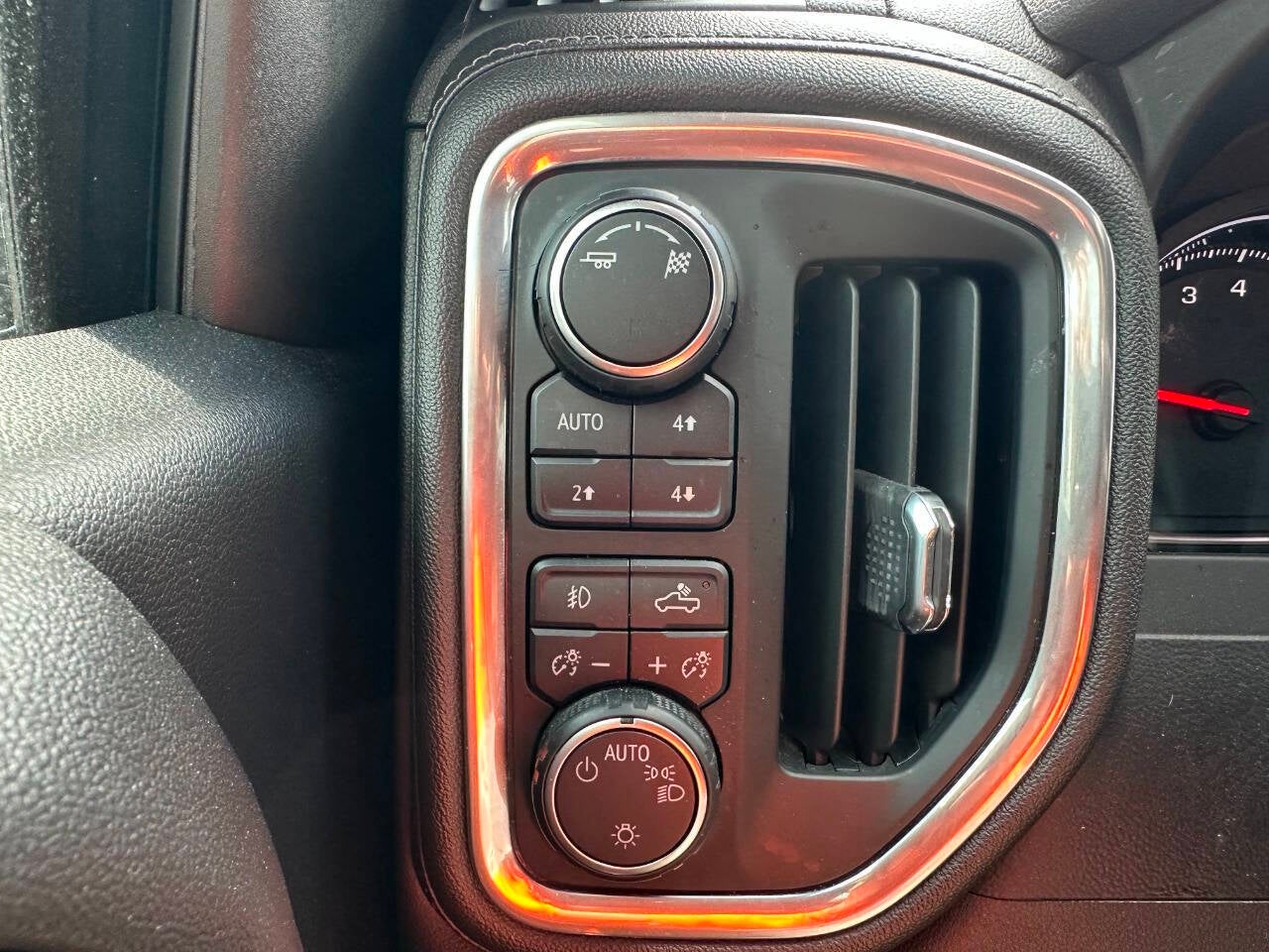 2019 Chevrolet Silverado 1500 LT Trail Boss 4x4 4dr Crew Cab 5.8 ft. SB
