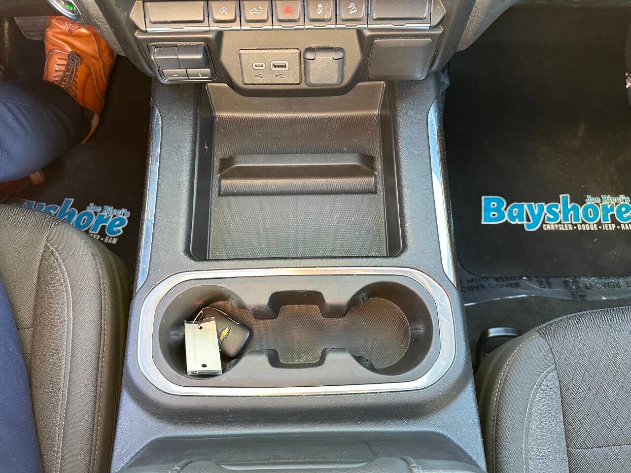 2021 Chevrolet Silverado 1500 RST 4x4 4dr Crew Cab 5.8 ft. SB