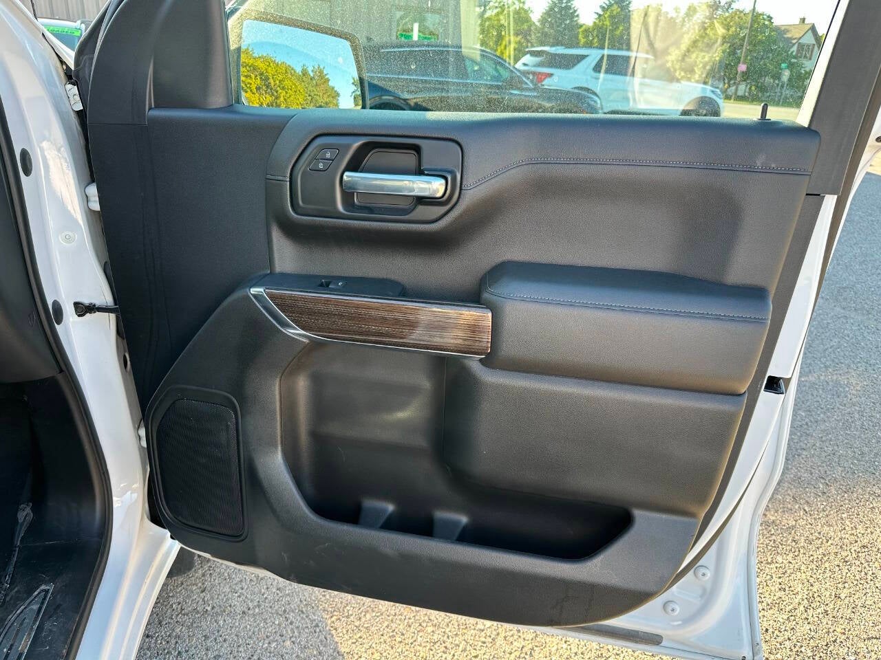 2021 Chevrolet Silverado 1500 RST 4x4 4dr Crew Cab 5.8 ft. SB