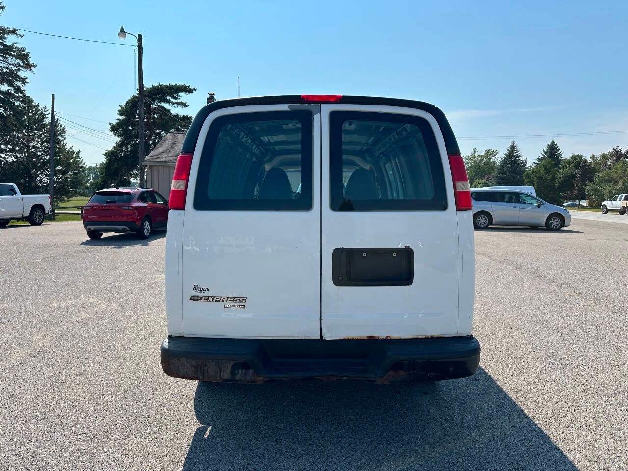 2013 Chevrolet Express 2500 3dr Cargo Van w/ 1WT