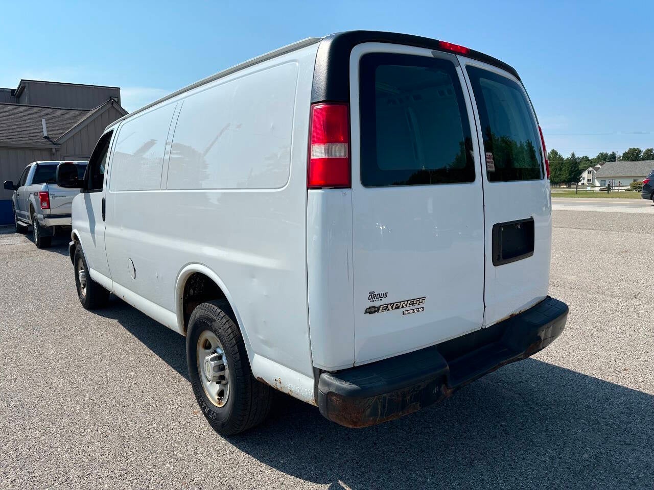 2013 Chevrolet Express 2500 3dr Cargo Van w/ 1WT
