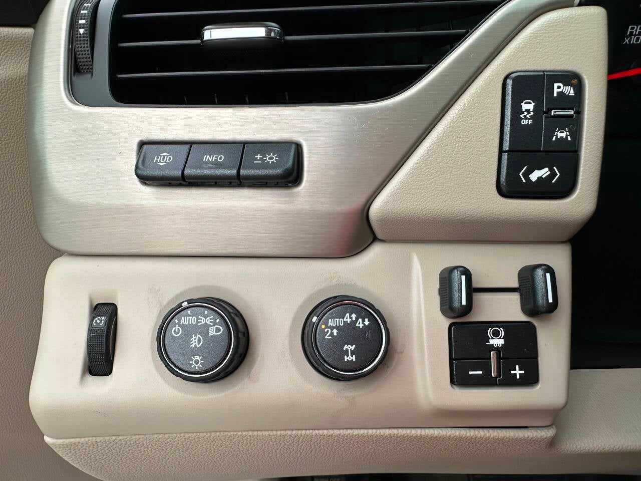 2020 GMC Yukon XL Denali 4x4 4dr SUV