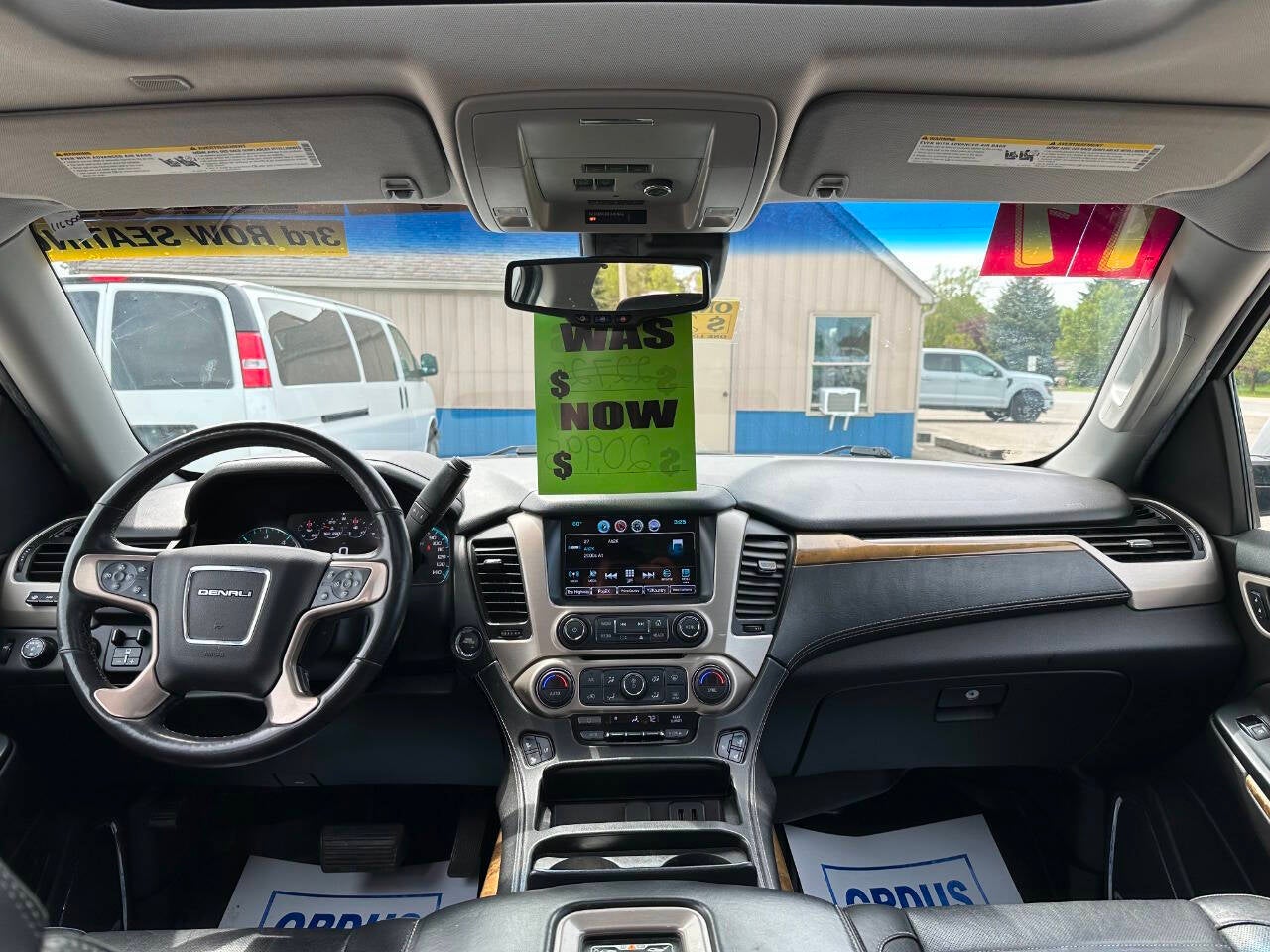 2017 GMC Yukon XL Denali 4x4 4dr SUV