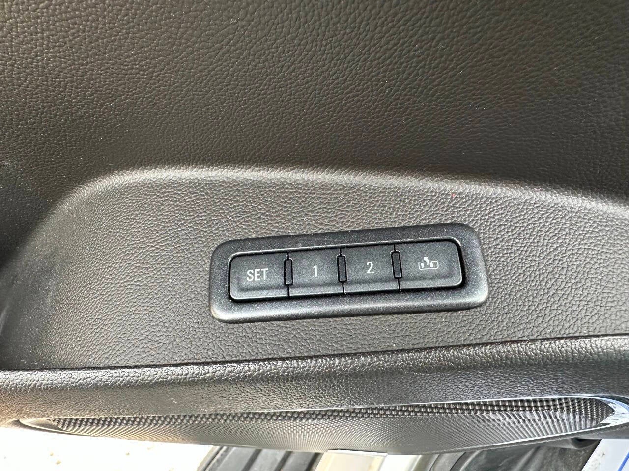 2017 GMC Yukon XL Denali 4x4 4dr SUV